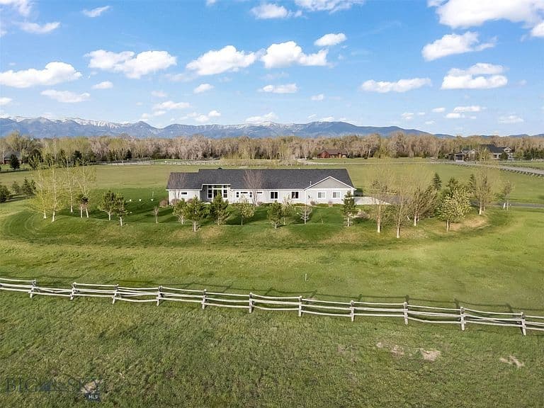 285 Waterfowl Way photo 2