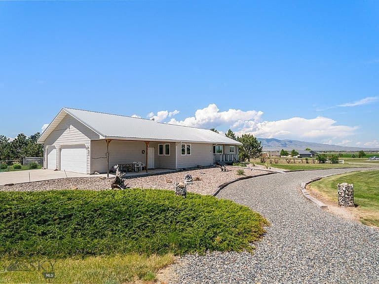 16 Windy Meadow Dr photo 4