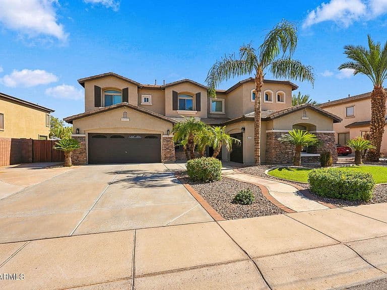 3177 S CORRINE Court photo 2