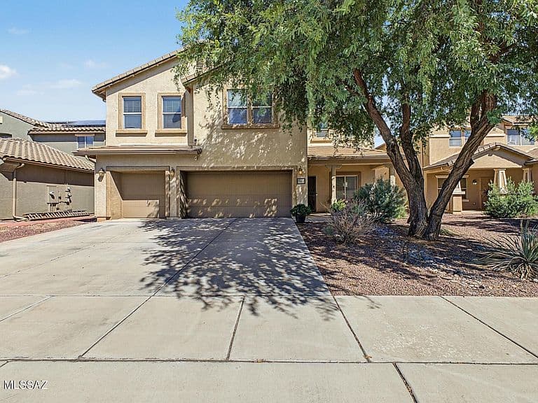 21164 E Patriot Ln photo 1