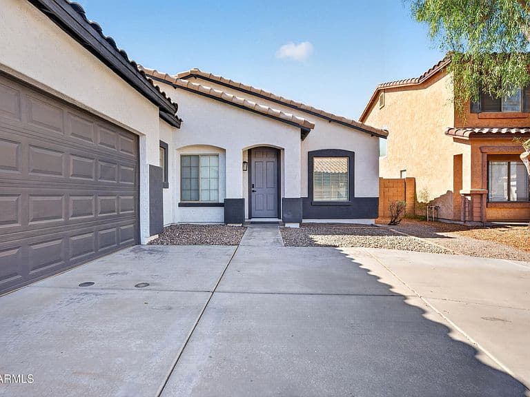 2587 E RIVIERA Drive photo 2