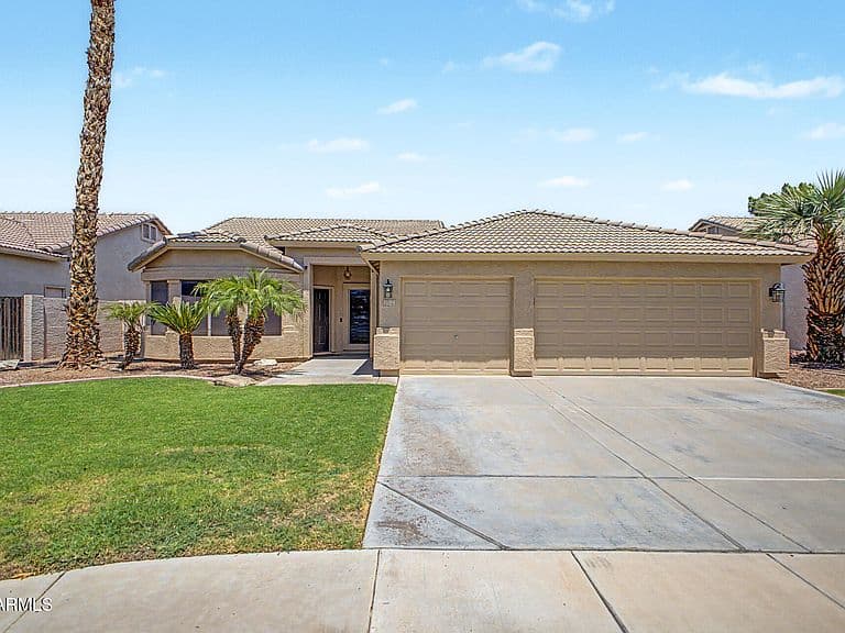 1312 W LYNX Way photo 2