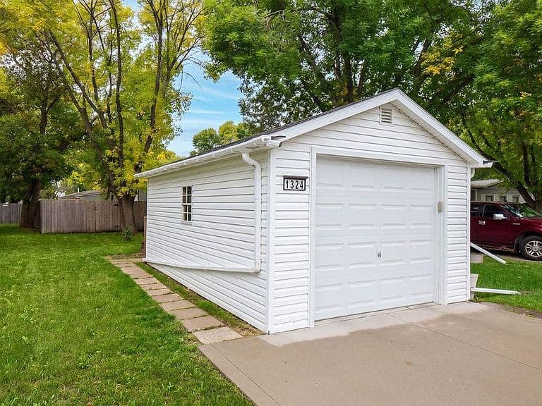 1324 Sandstone Dr photo 4