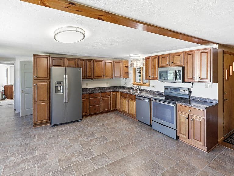 62 Hicks Hill Road photo 5