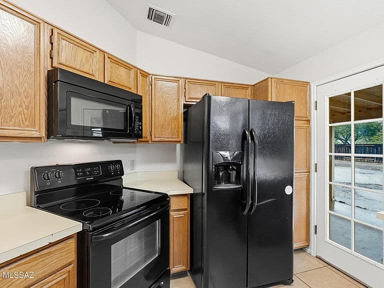 2570 W Sunset Rd photo 4