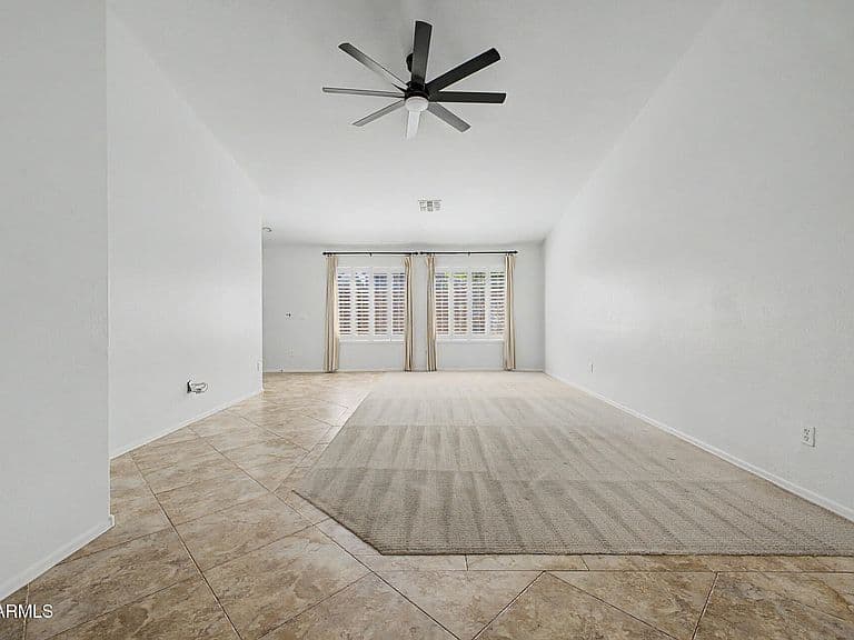 1739 W DESERT CANYON Drive photo 3
