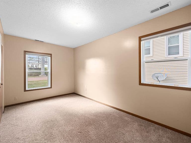 106 S Williams Ave photo 5