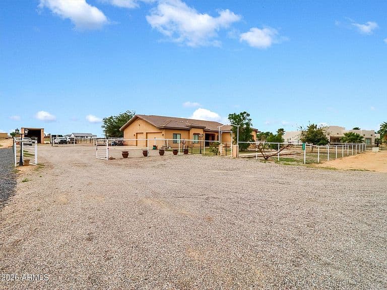 1251 E STETSON Lane photo 4
