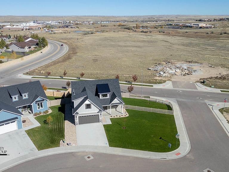 5401 Dolomite Cir photo 3