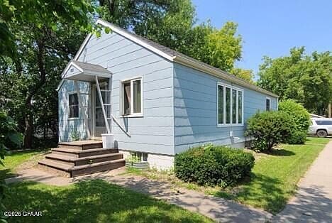 1602 Dyke Ave photo 1