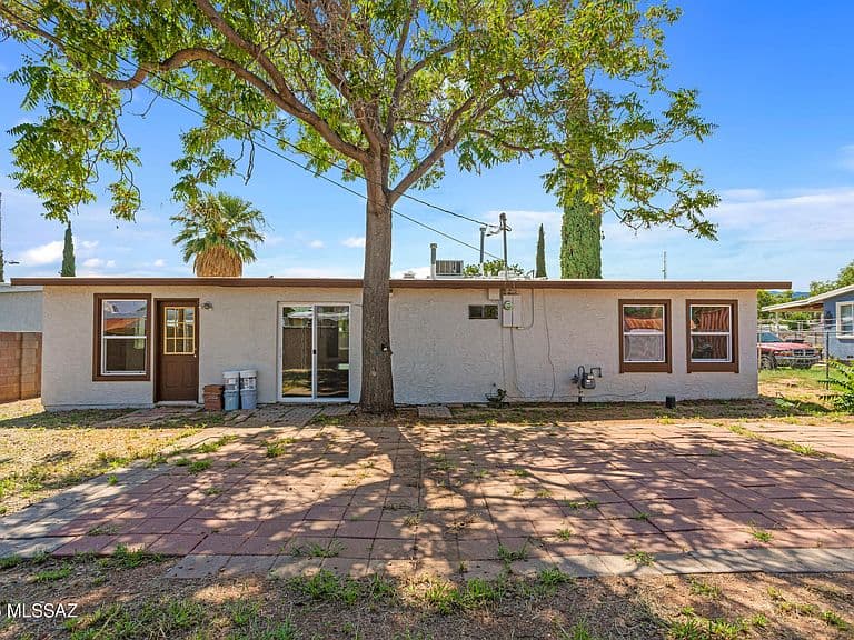 165 Sherbundy St photo 4