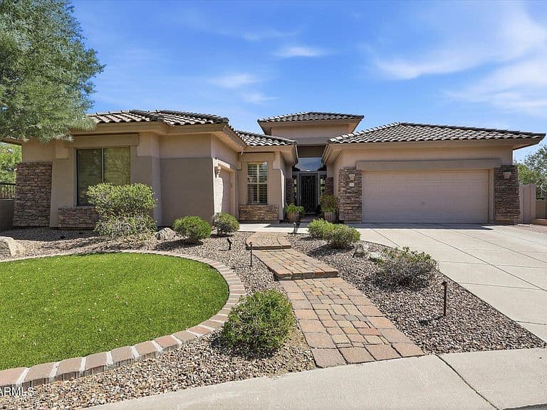 7963 E SUGARLOAF Circle photo 1