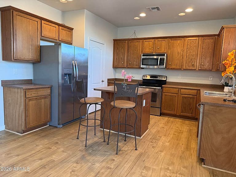 7321 S 48TH Drive photo 4