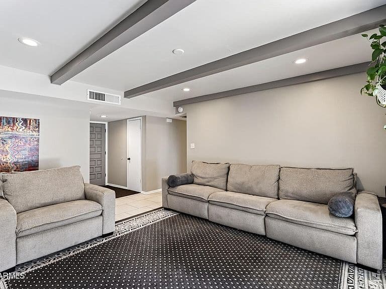 131 E RIVIERA Drive photo 5