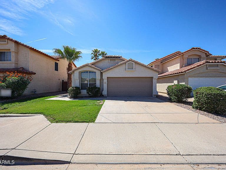1183 W BLUEBIRD Drive photo 1