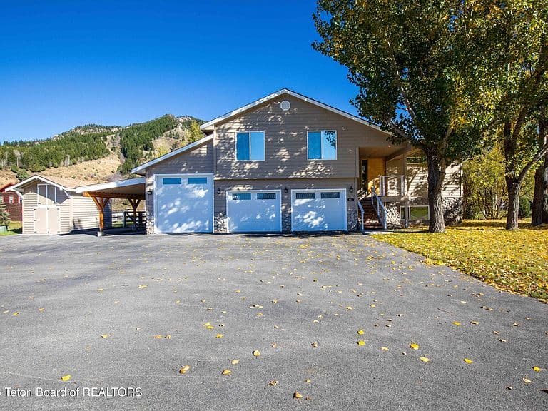 507 Three Rivers Dr photo 2