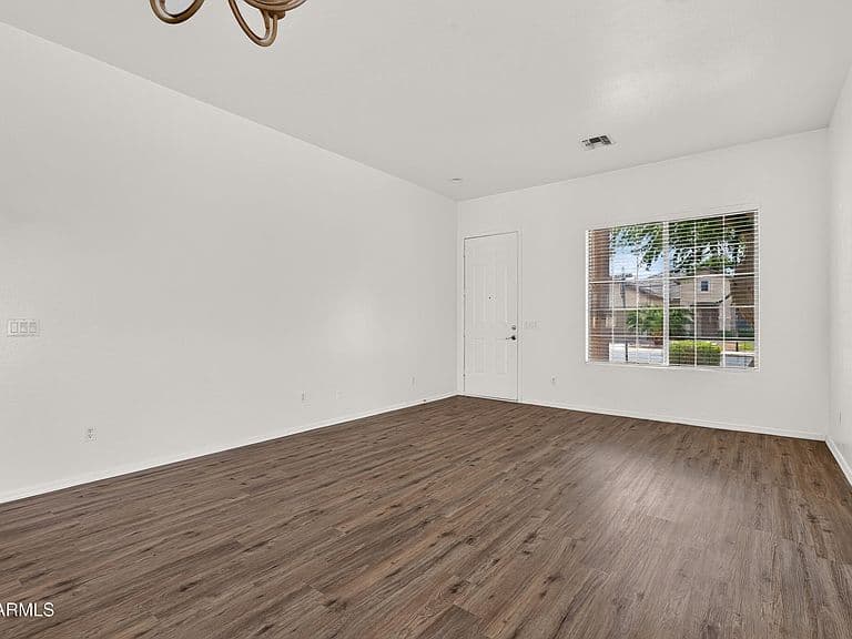 4330 W BUIST Avenue photo 3