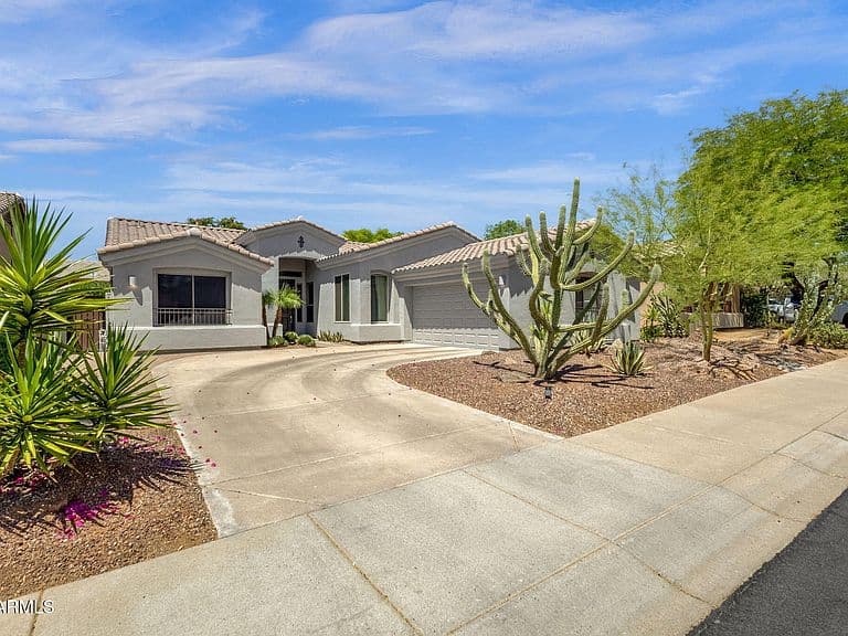 7526 E DE LA O Road photo 2