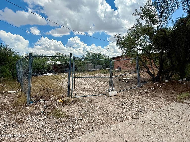 858 W Idaho St photo 5
