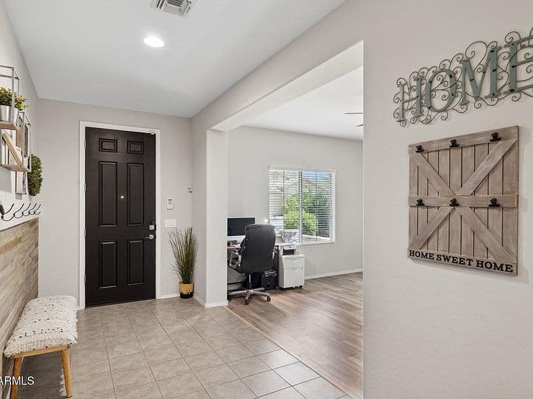 20142 N 260TH Drive photo 5