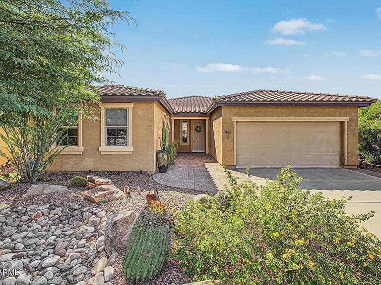 14761 W LUNA Circle photo 1