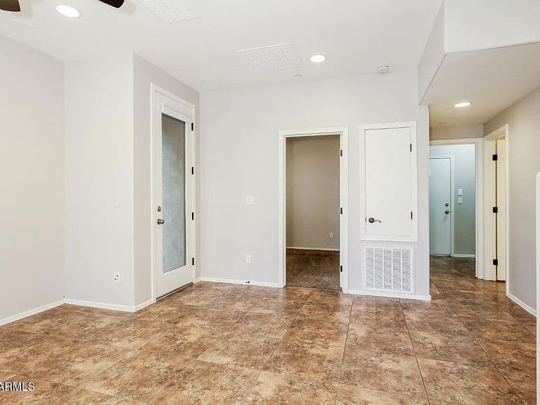 2873 N CLAIRE Drive photo 3