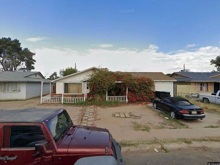 5212 W Vernon Ave photo 1