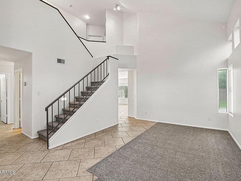 16837 S 31ST Way photo 5
