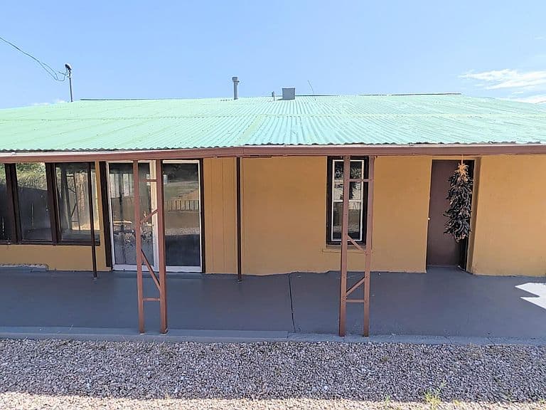 2023 E Frontage Rd photo 2