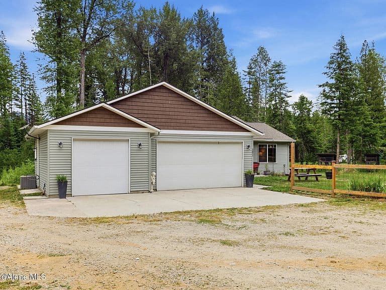 5611 Blacktail Rd photo 3