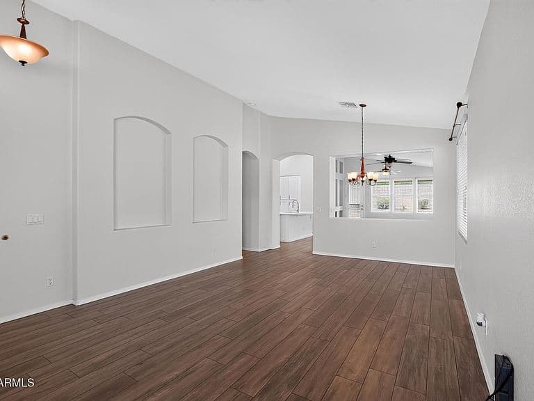 20808 N 70TH Drive photo 4