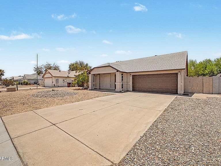 9021 W HATCHER Road photo 4