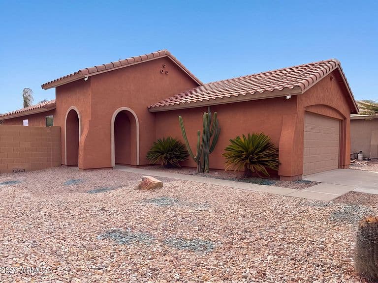 45983 W SHERIDAN Road photo 1