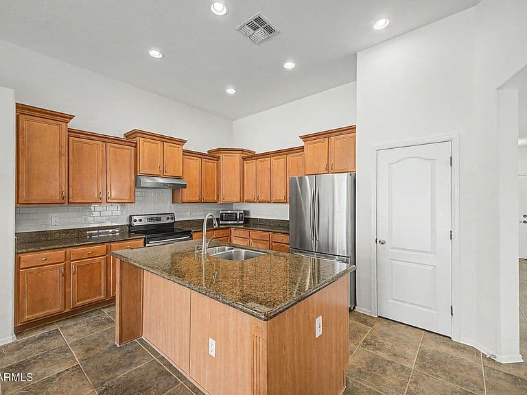 44010 W STONECREEK Road photo 5