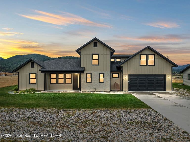 205 Sweetgrass Trl photo 2