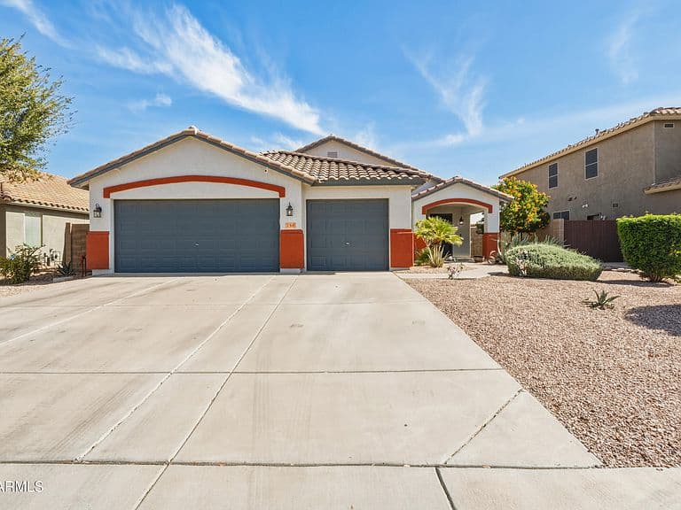 750 W CORRIENTE Court photo 2