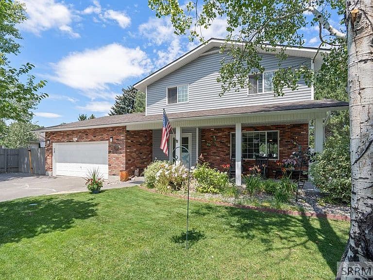 1263 Londonderry Ave photo 1