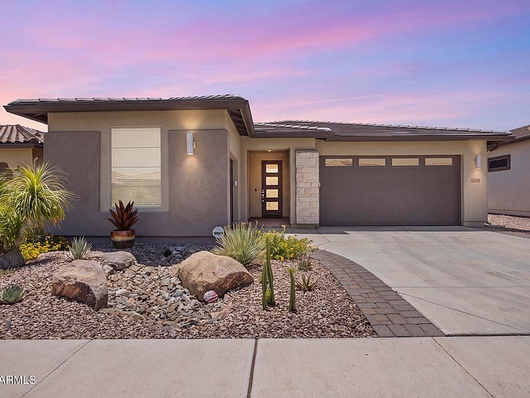 13335 W MILTON Drive photo 1