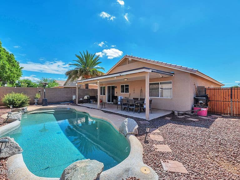 11518 E COVINA Street photo 2