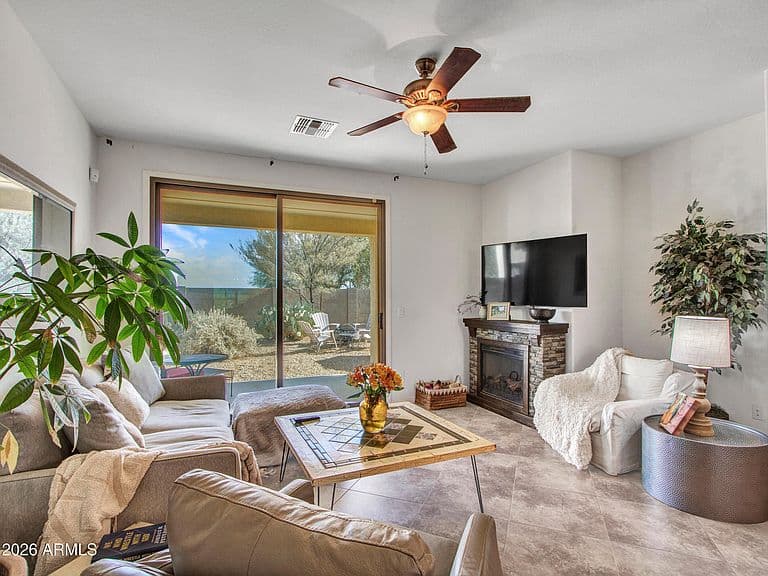 17579 W CEDARWOOD Lane photo 2
