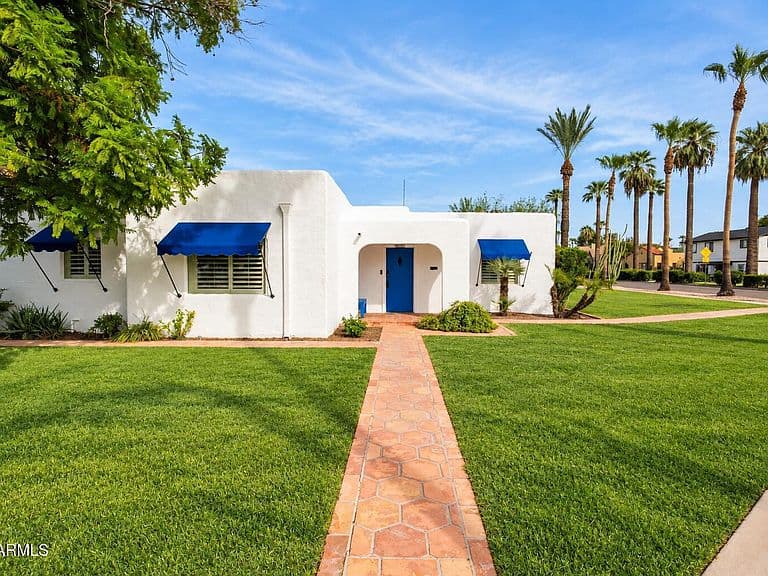 1334 E FLOWER Street photo 4