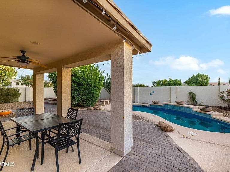 16129 W MONTE CRISTO Avenue photo 3