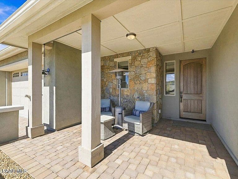1125 Sunrise Blvd photo 3