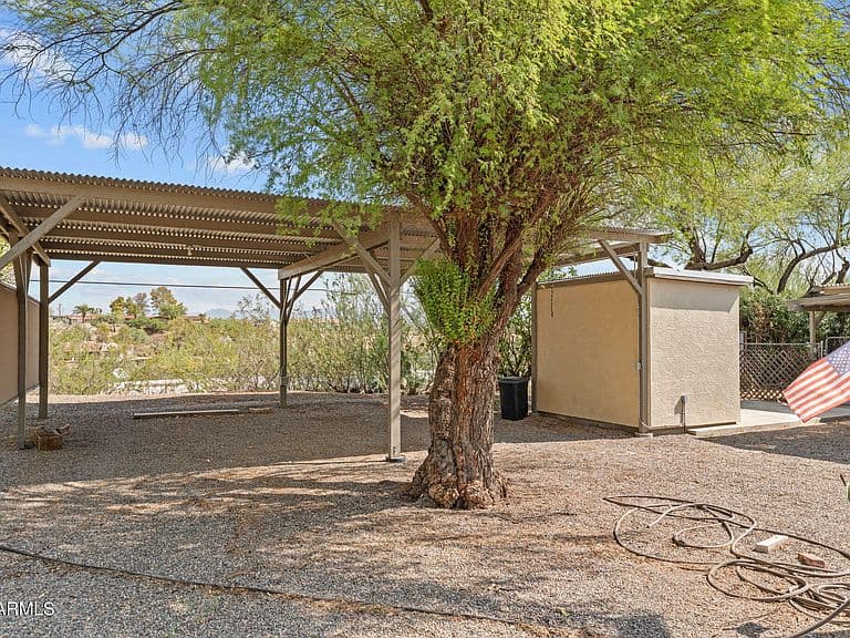 205 N Cucuracha Street photo 5