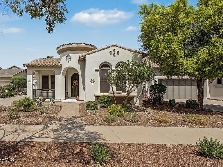 20432 W MONARCH Court photo 2