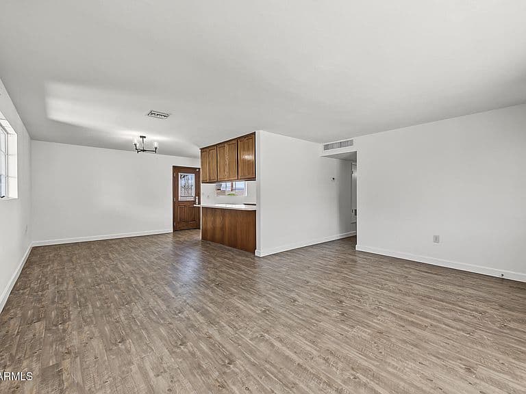 1862 W 5TH Street photo 5