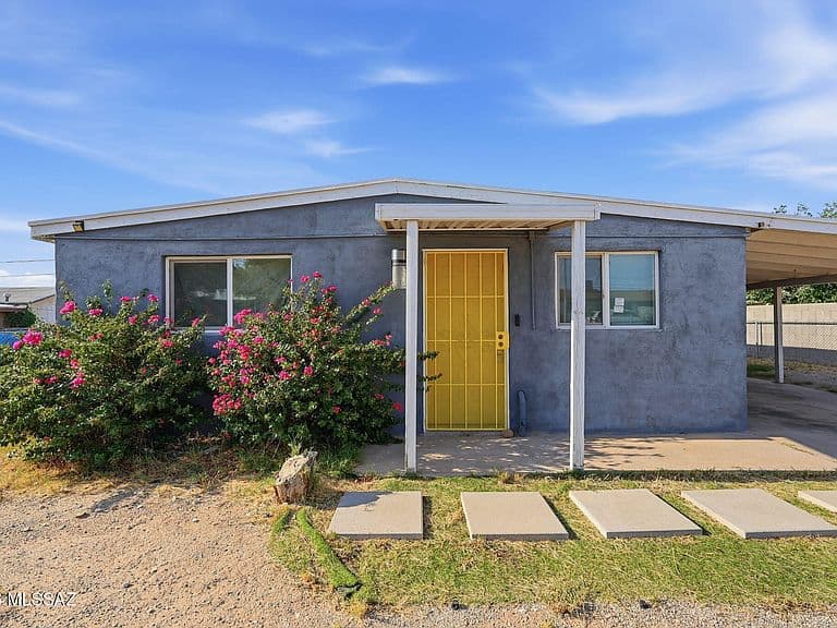 174 W Borrego St photo 1