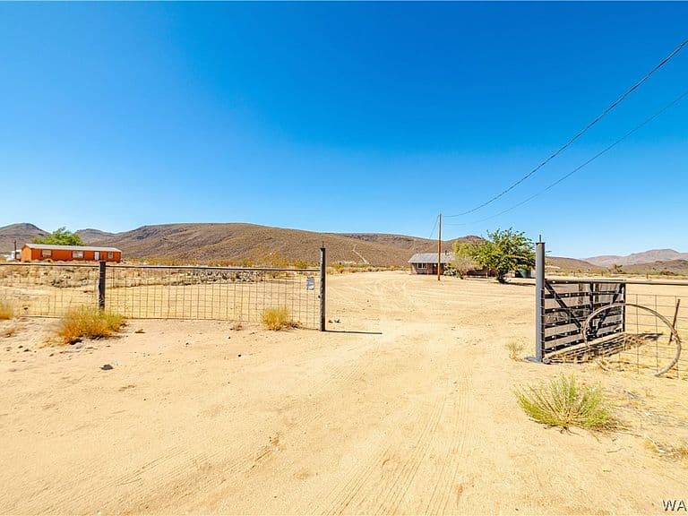 3785 E Avenida Palma Bay photo 5