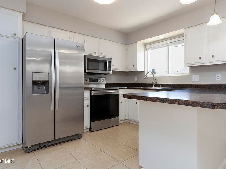 2243 E KAREN Drive photo 5