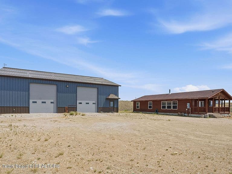128 Sauk Trl photo 3